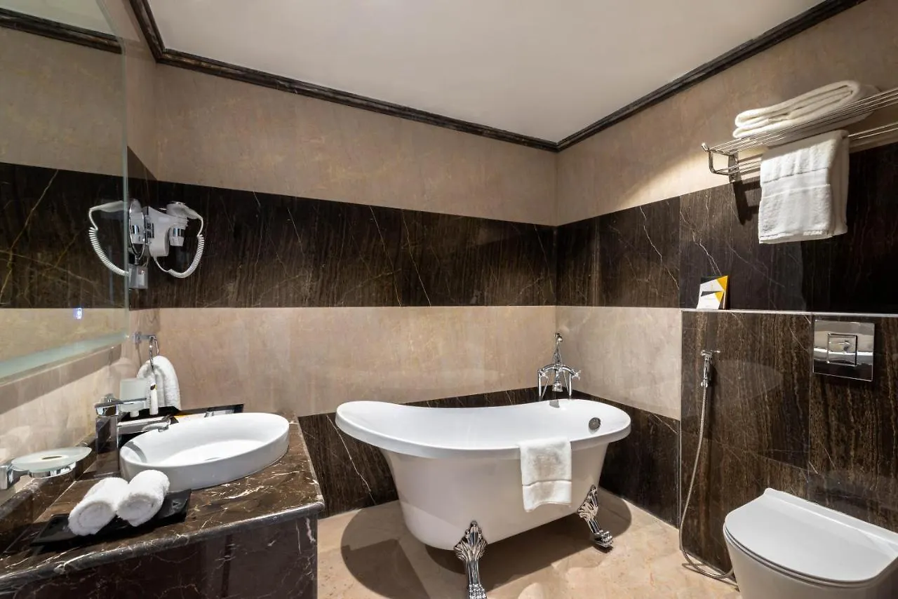 Warwick Riyadh Al Wezarat Hotel